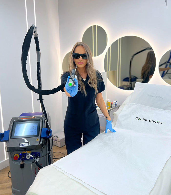 Epilare definitivă laser Alexandrite 6000 W Deka Motus AX - Doctor SKiN Epilare definitivă laser Alexandrite 6000 W Deka Motus AX - Doctor SKiN