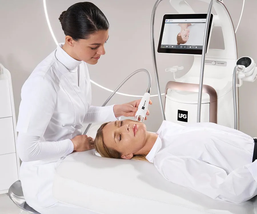 cellu m6 infinity lifting facial natural