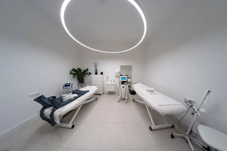 Doctor SKiN Corbeanca - Doctor SKiN