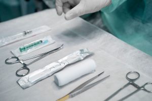 intervenții de mică chirurgie în dermatologie