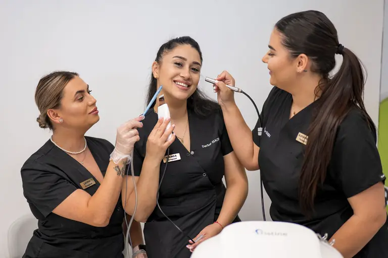 Doctor SKiN Corbeanca - Doctor SKiN