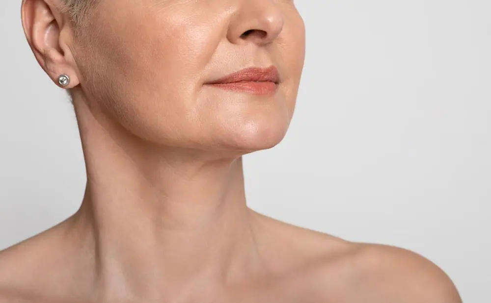 Acid hialuronic SKINVIVE™ by JUVÉDERM®, Skin Booster pentru calitatea pielii (ten hidratat, luminos) - Doctor SKiN