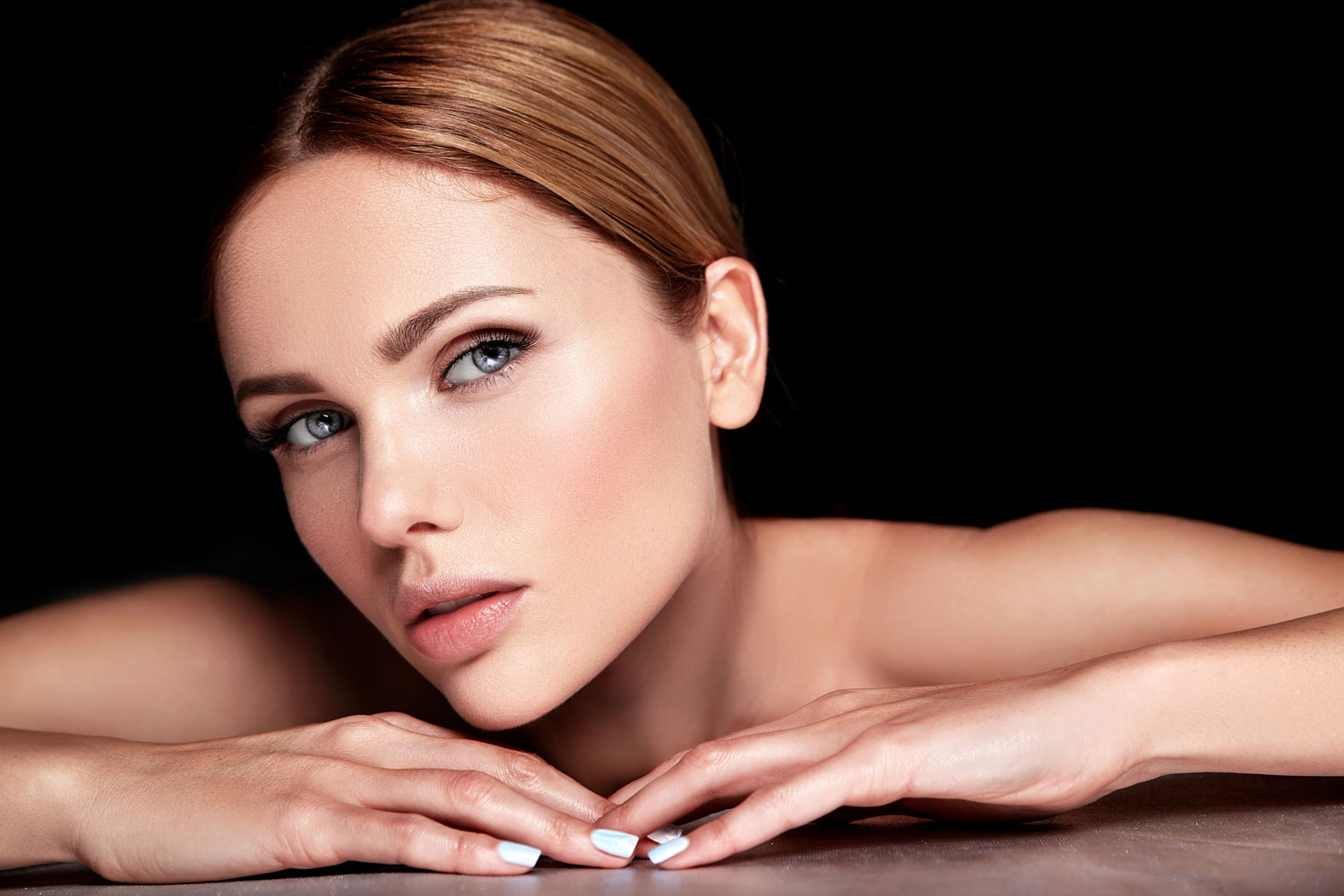 PRP Bio-Filler sau acid hialuronic? Cum alegi tratamentul potrivit pentru rejuvenare naturală