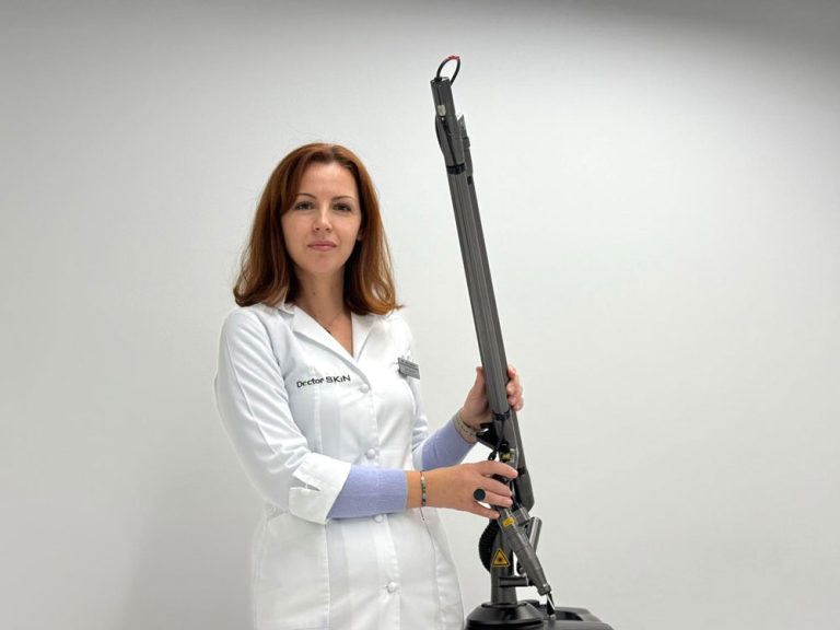 Carbon peel cu Hollywood Spectra - Doctor SKiN