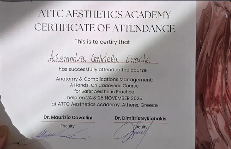 Dr. Alexandra Enache (Chivu) - Doctor SKiN