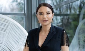 Pe mâna cui te lași la Doctor SKiN?